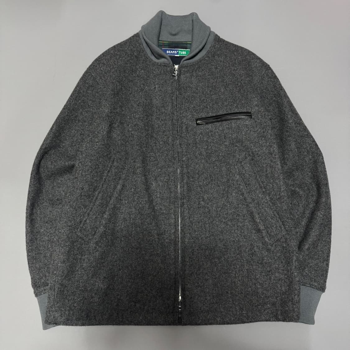 빔즈 플러스(BEAMS+) x TUBE 차콜 울 혼방 숄 카라 블루종 상품이미지6