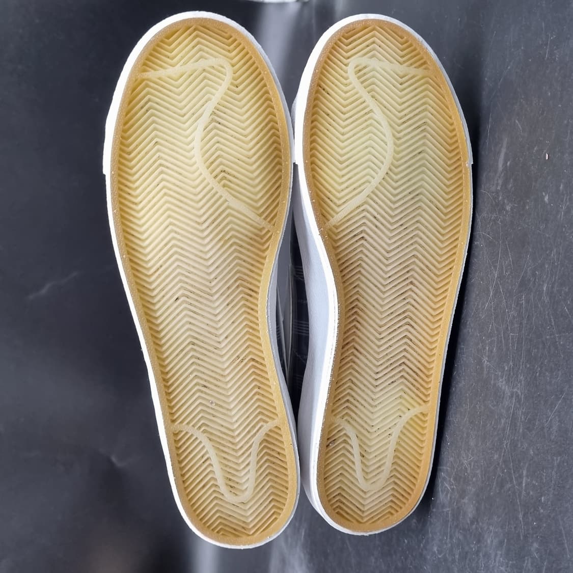 나이키 블레이저 미드77 남성하이탑270 상품이미지3