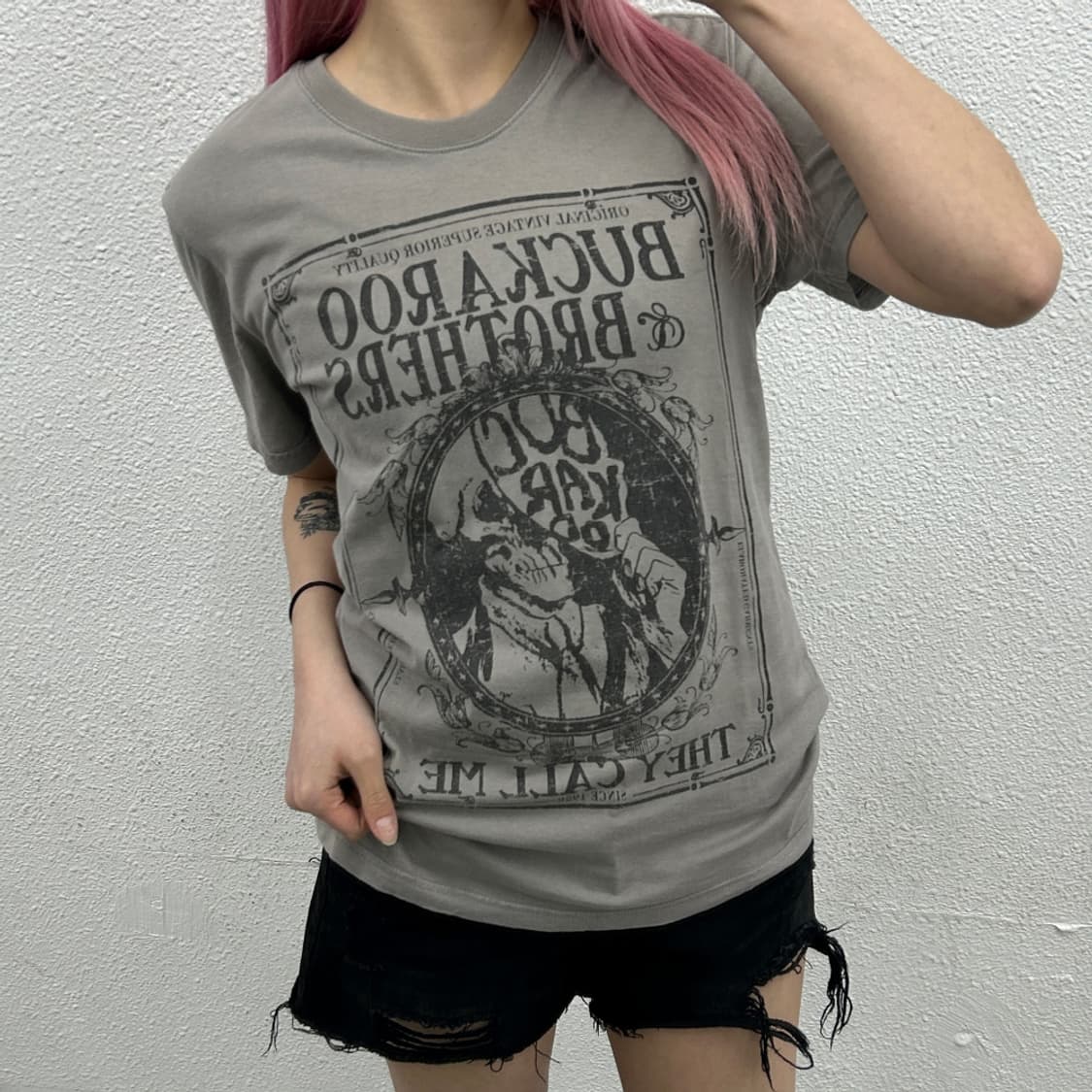 버커루 프린팅 애쉬카키 반팔 M 상품이미지1