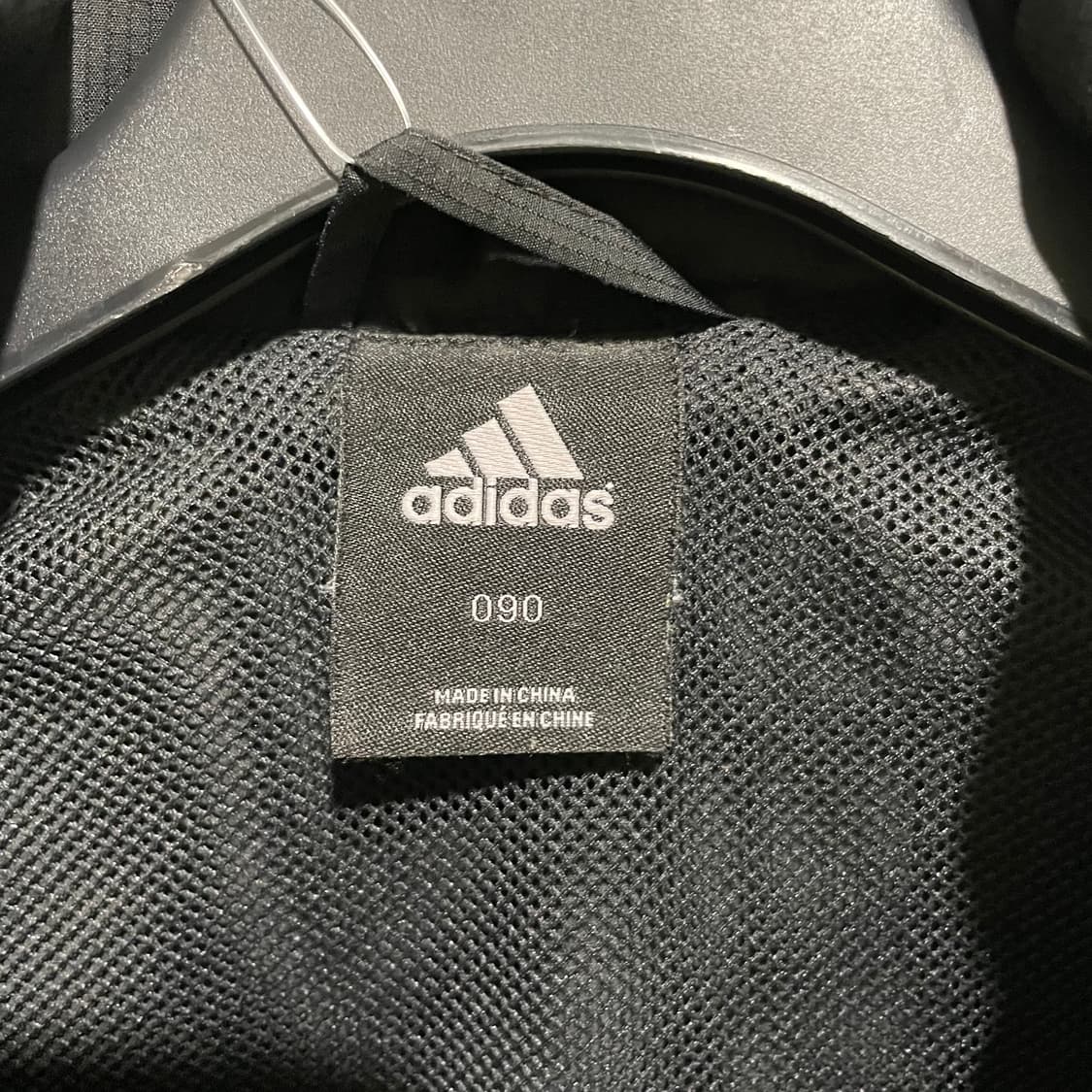 아디다스 레알마드리드 바람막이 상품이미지3