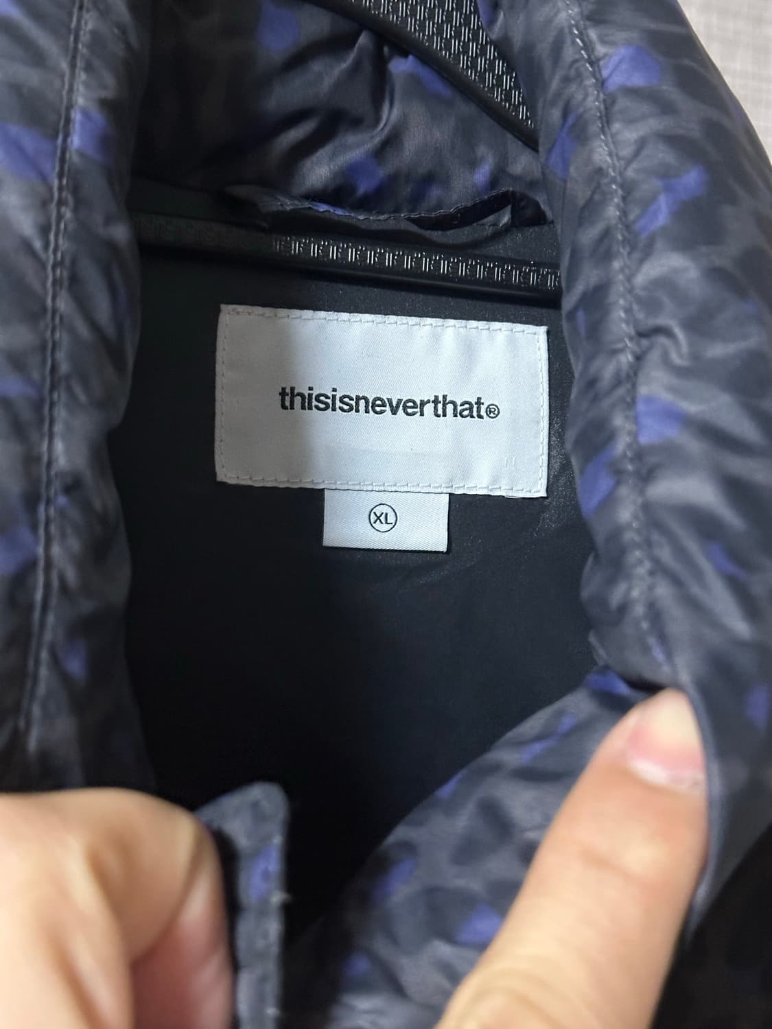 디스이네버뎃 패딩 판매합니다 상품이미지2