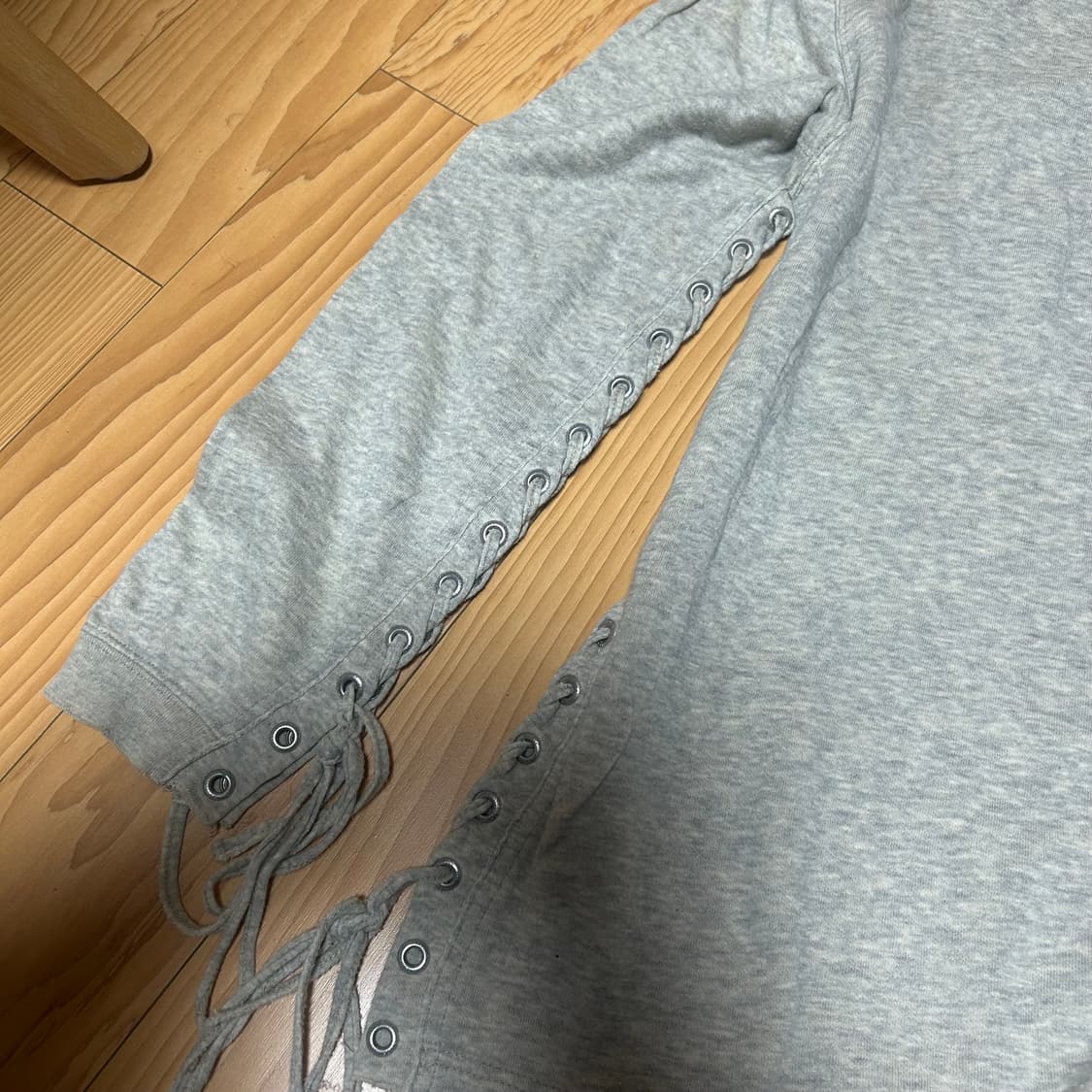 히스테릭 글래머 체리 아일렛 디테일 롱슬리브 상품이미지6