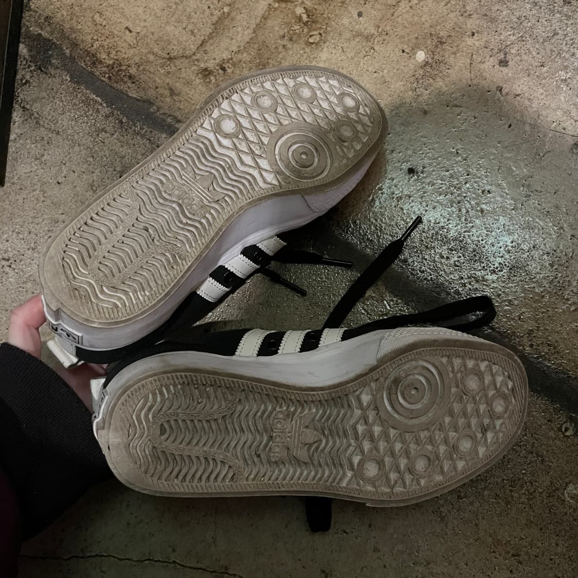 아디다스 스니커즈 220 상품이미지6