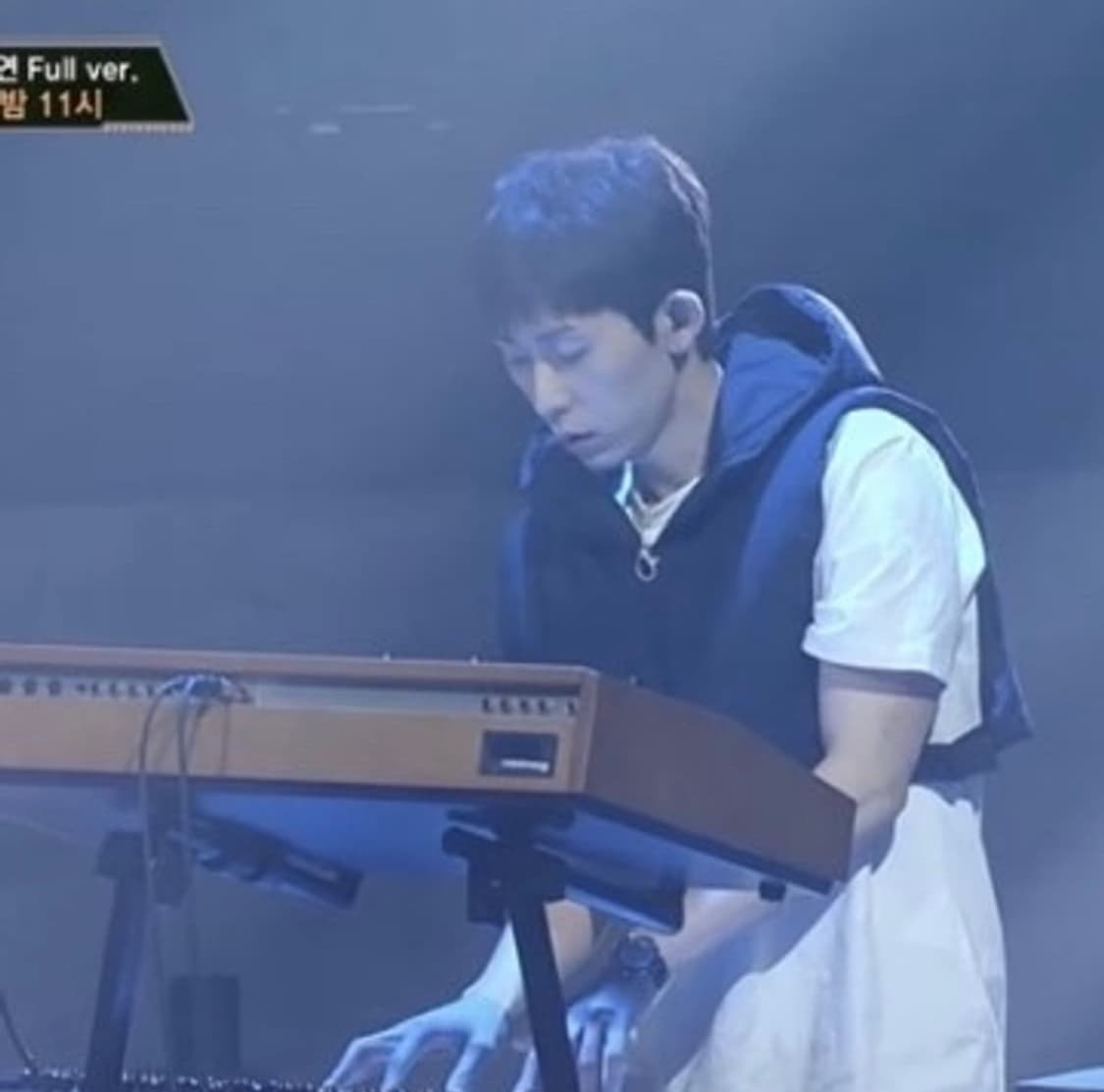 코스 패디드 크롭 베스트 패딩 상품이미지1