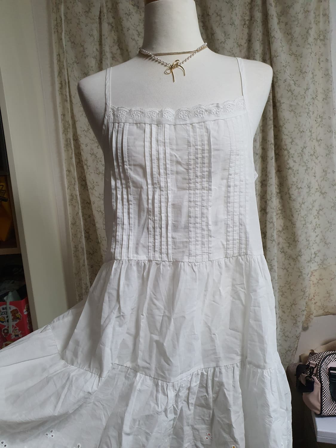 [모리걸] 화이트 펀칭 레이스 롱 레이어드 원피스 상품이미지2