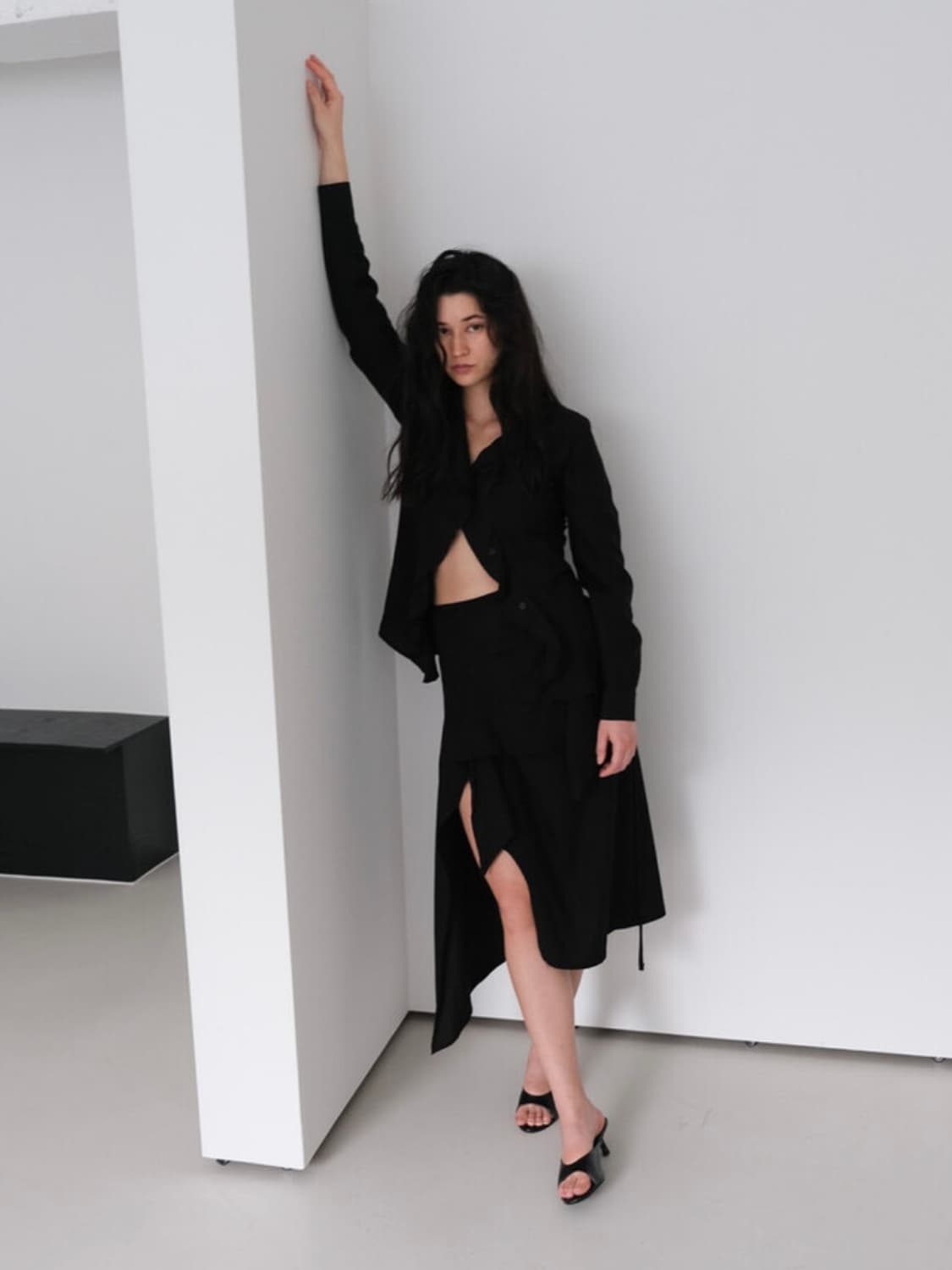 헤브빈 언발란스 랩 스커트 상품이미지2