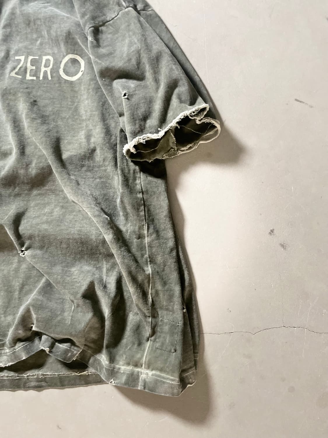 KZ Atelier  Distressed Tee 상품이미지3