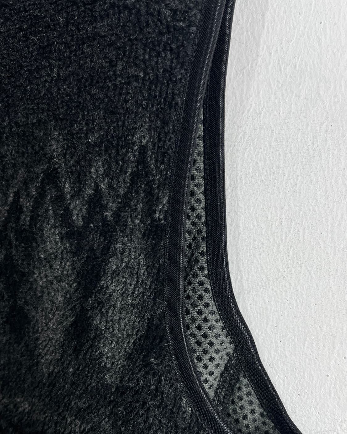 Attachment Jacquard Wool High Neck Vest 상품이미지6