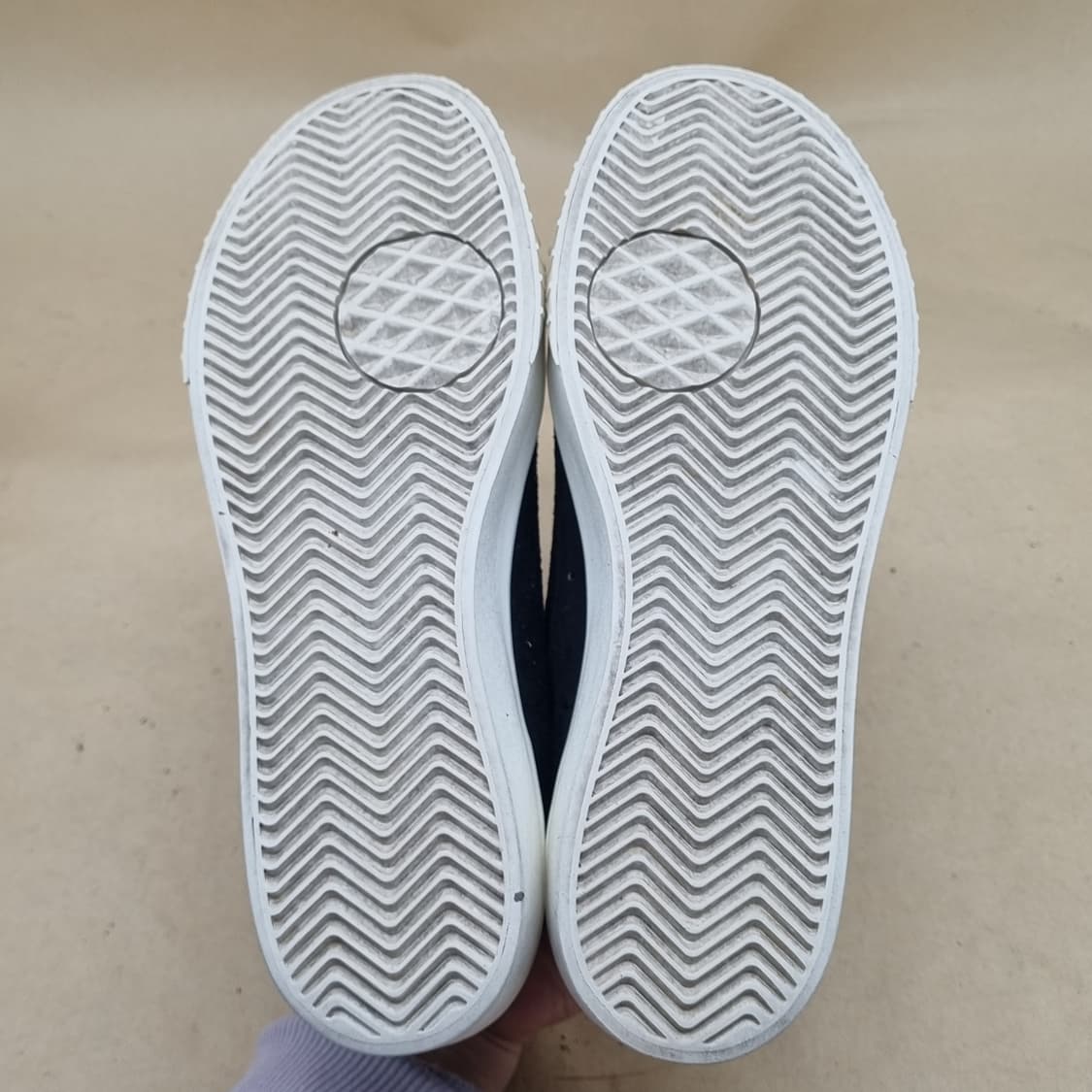 아디다스 에버린 블랙 스니커즈245 상품이미지3