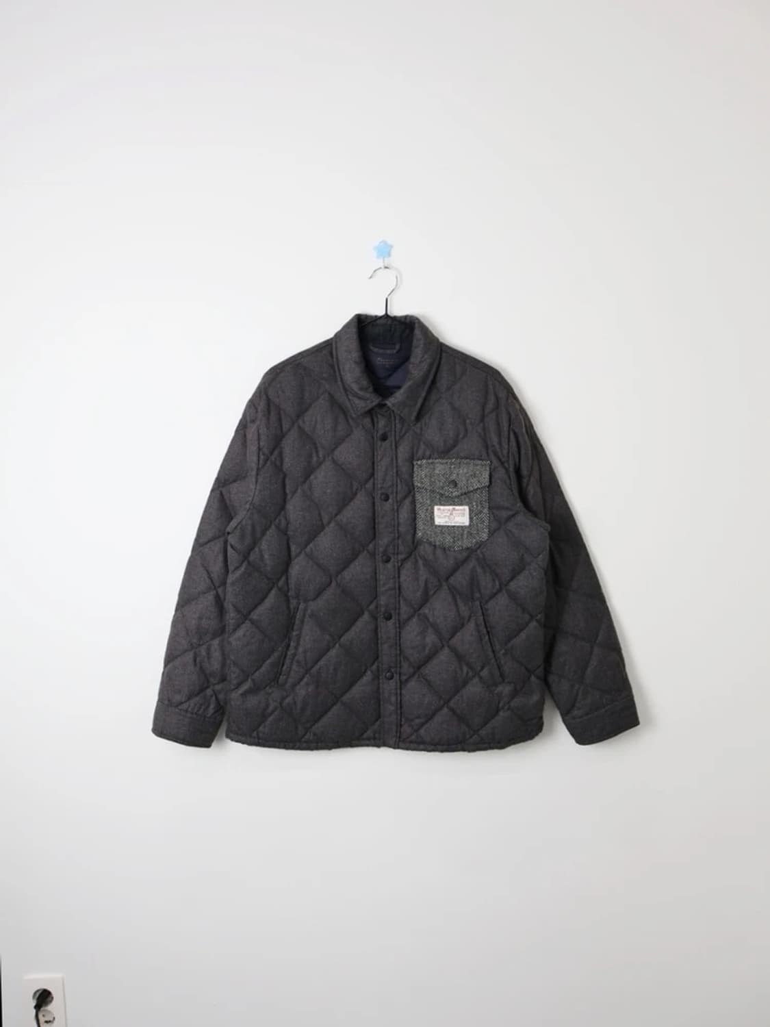 CLOSSHI Harris Tweed Pocket Quilted Down 상품이미지1