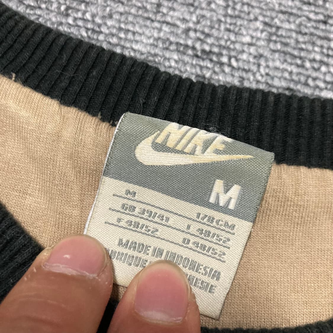 [M] 나이키 빅 스우시 올드스쿨 블랙 맨투맨 상품이미지3