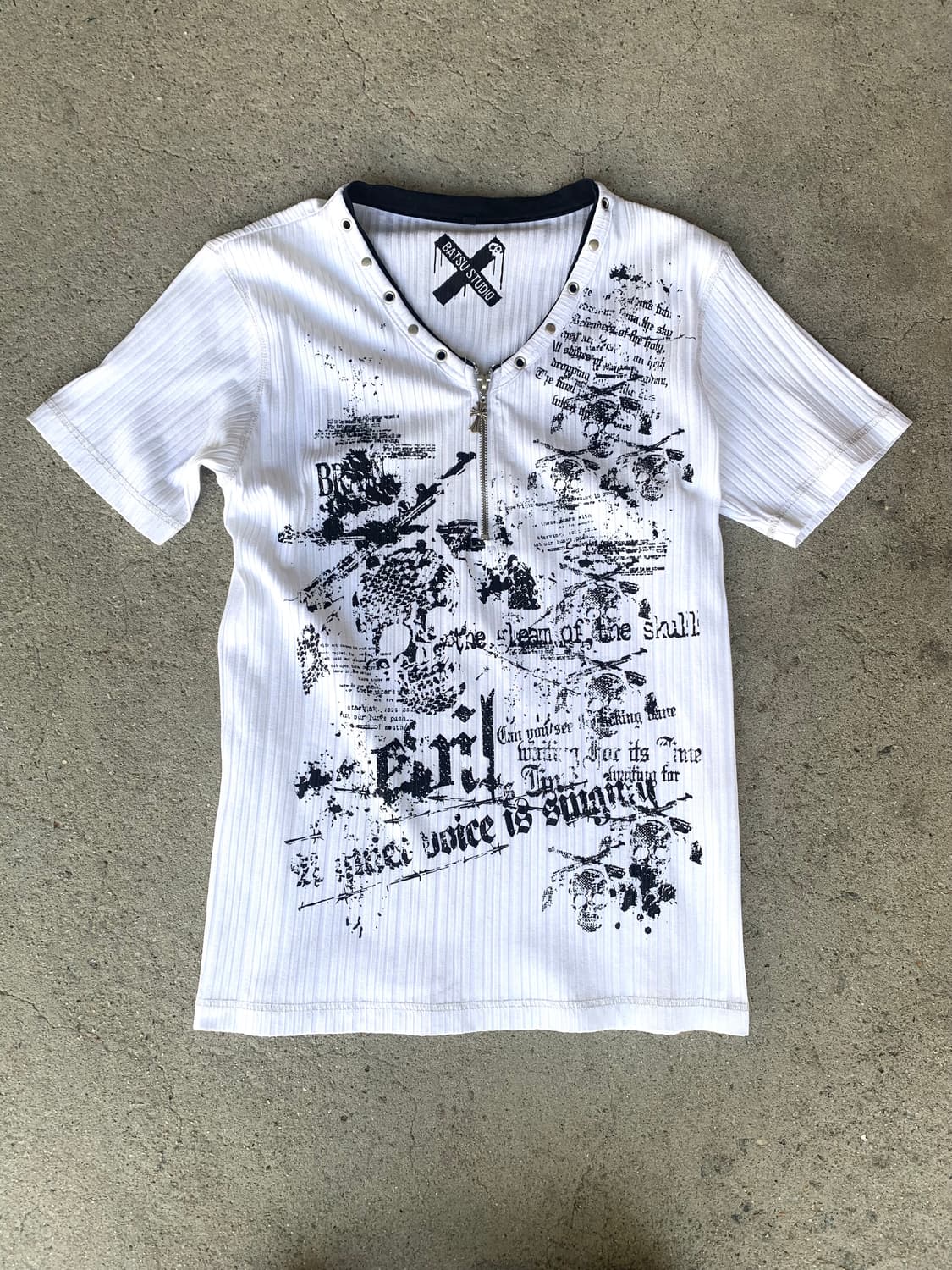 White punk mood t-shirt  상품이미지1