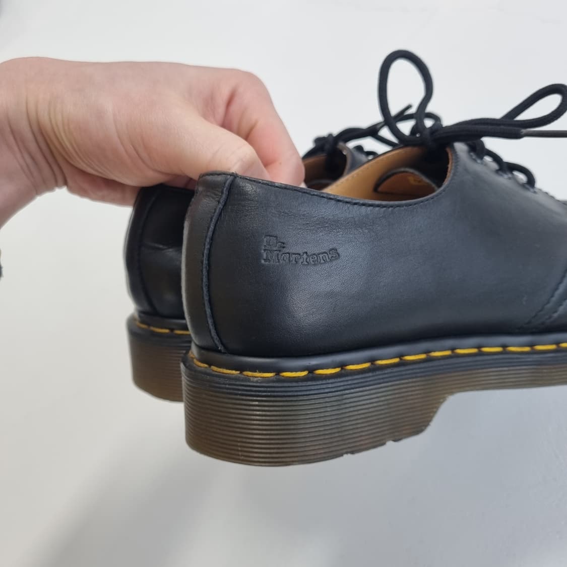 DR.MARTENS 닥터마틴 1461 3홀 블랙 - 250(US7) 상품이미지3