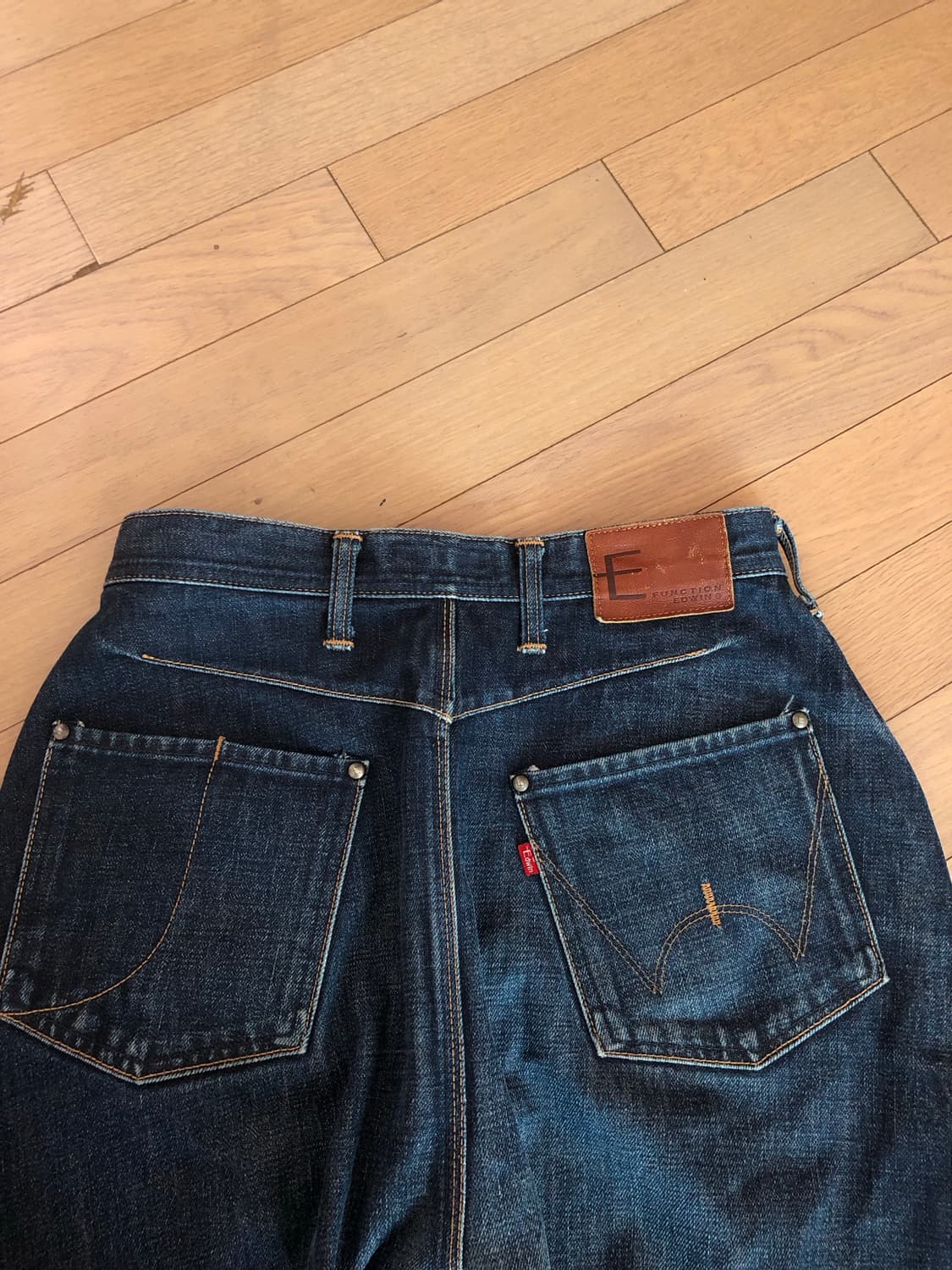 EDWIN 에드윈 이펑션 커브드 데님 SIZE 29 상품이미지3