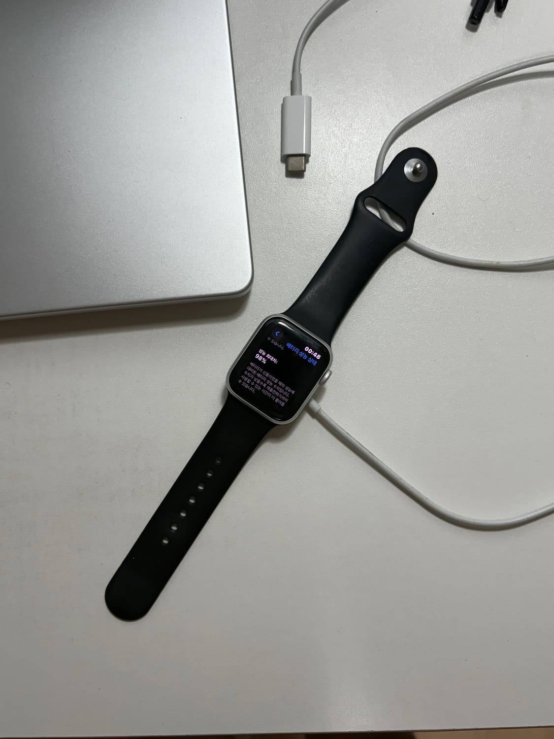 애플워치 SE 40mm GPS 실버 상품이미지1