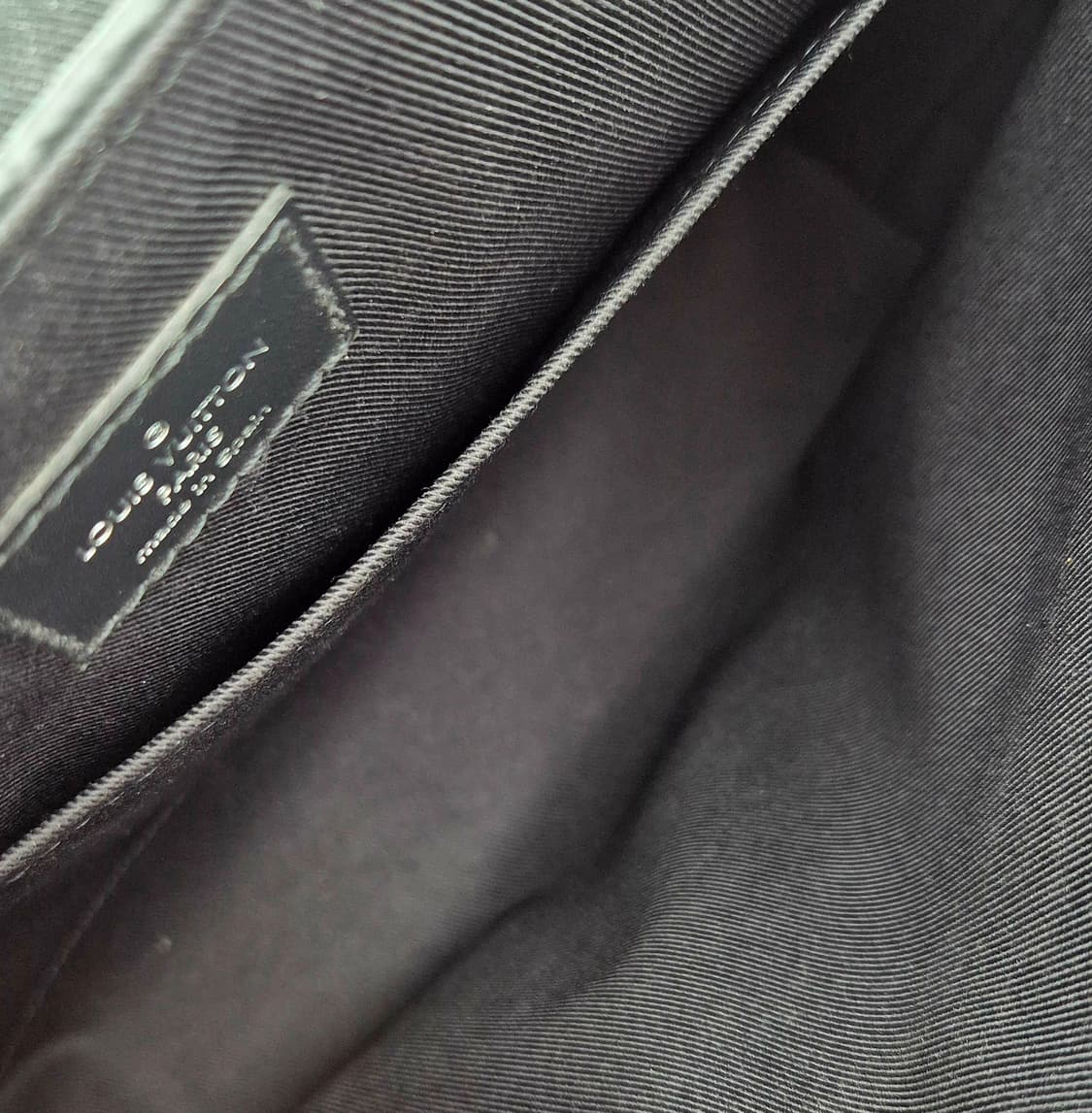 루이비통 M45272 이클립스 디스트릭트 크로스백 PM 상품이미지10