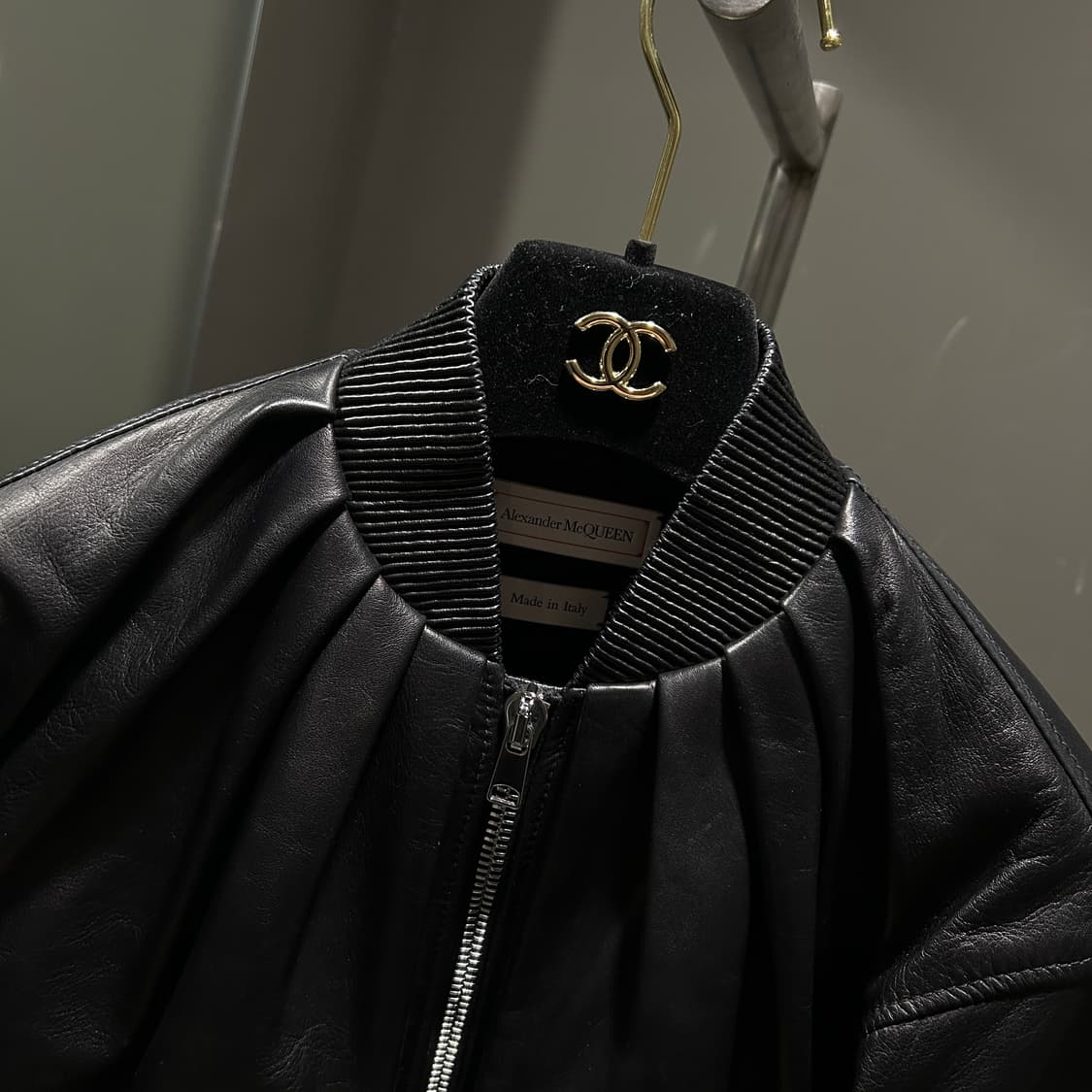 알렉산더 맥퀸 레더 봄버자켓 상품이미지2