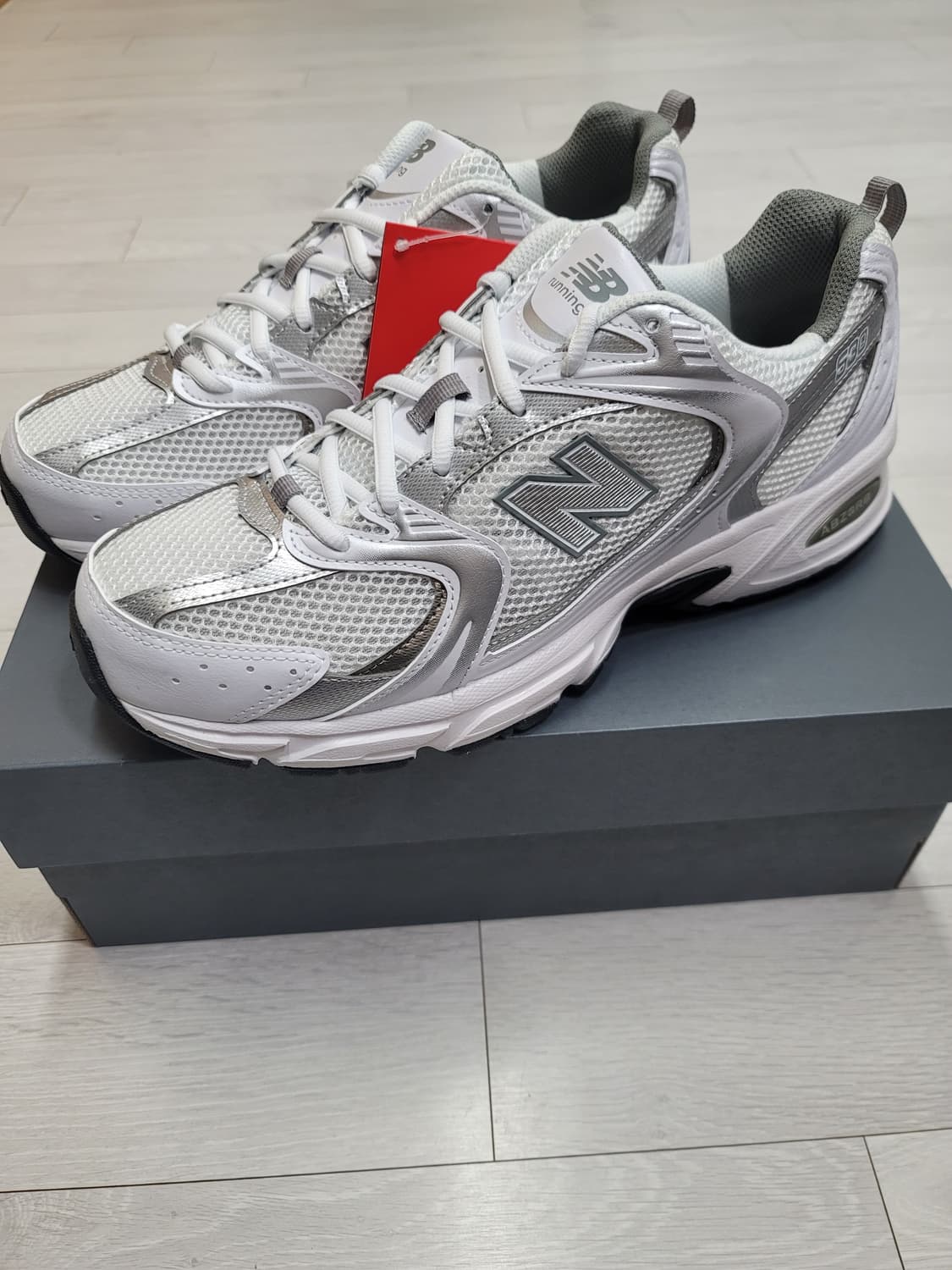 (285)뉴발란스 530 화이트 실버[대전 직거래도 가능] 상품이미지4