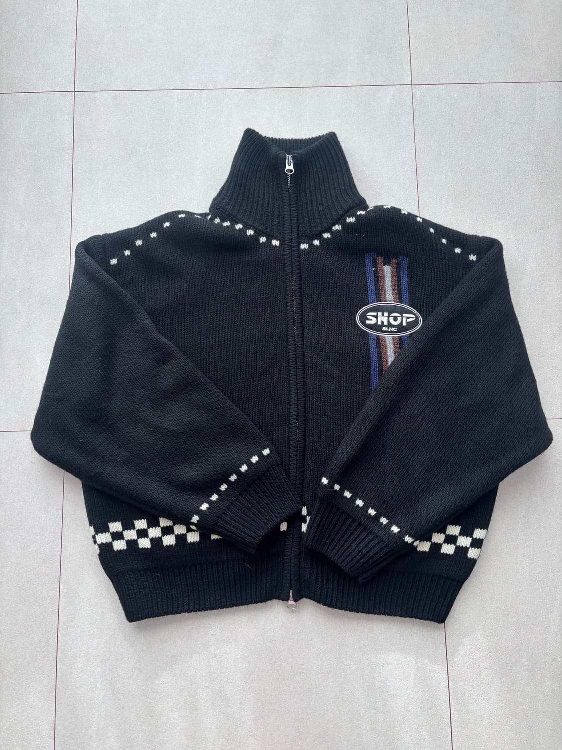 [L] 인세인개러지 인사일런스 자카드 니트집업자켓 상품이미지1