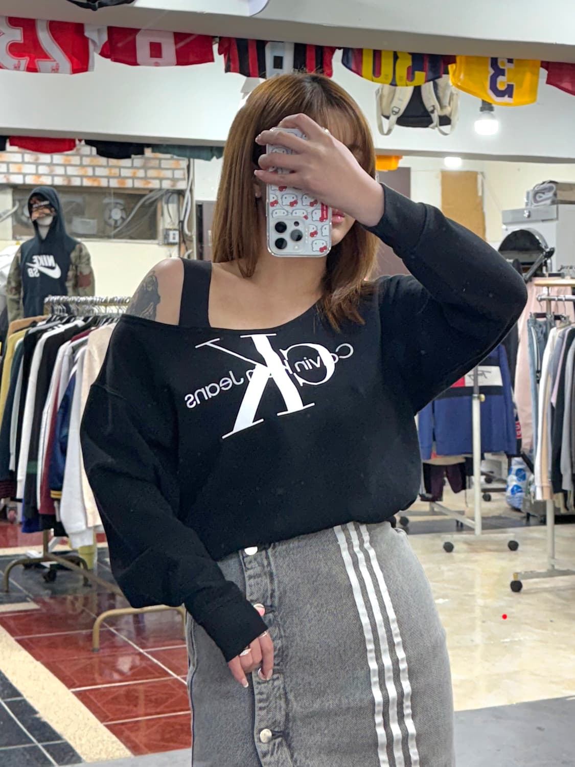 CK 크롭 커스텀 오프숄더 상품이미지1