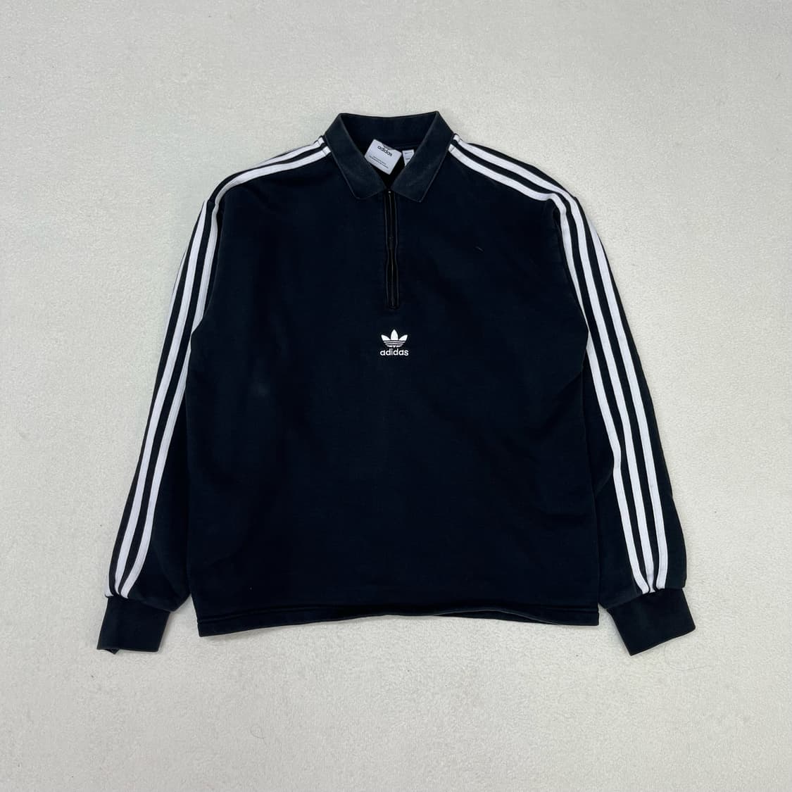 Adidas black center logo half zip-up mtm 상품이미지4