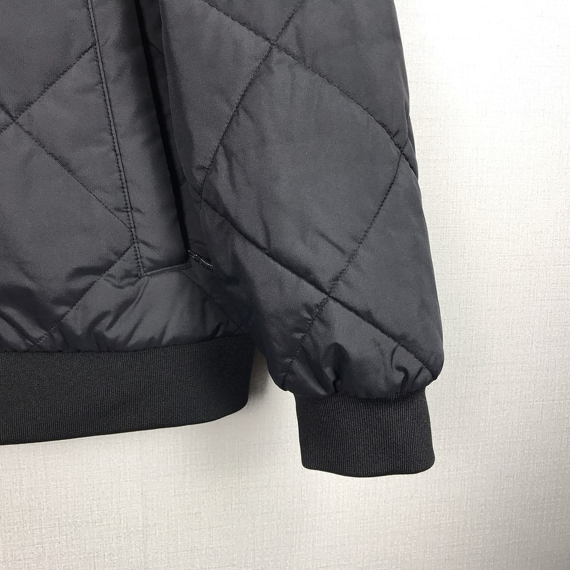 디스커버리 하이랜드 퀼팅 패딩 자켓 남성95 상품이미지3