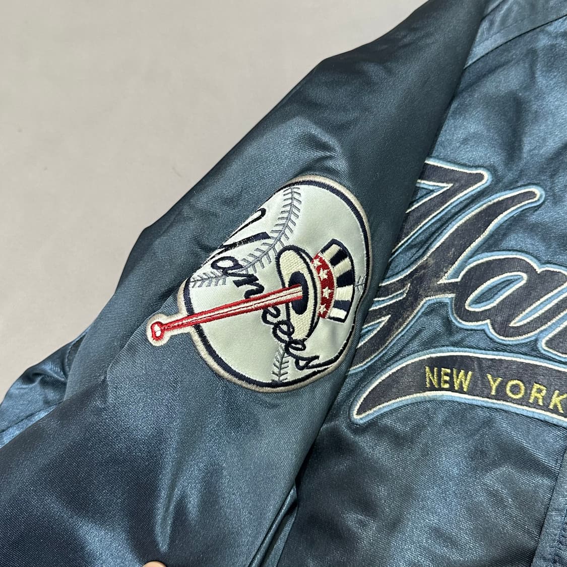 MLB 00s 올드스쿨 뉴욕양키스 새틴 누빔 야구점퍼 95 상품이미지8