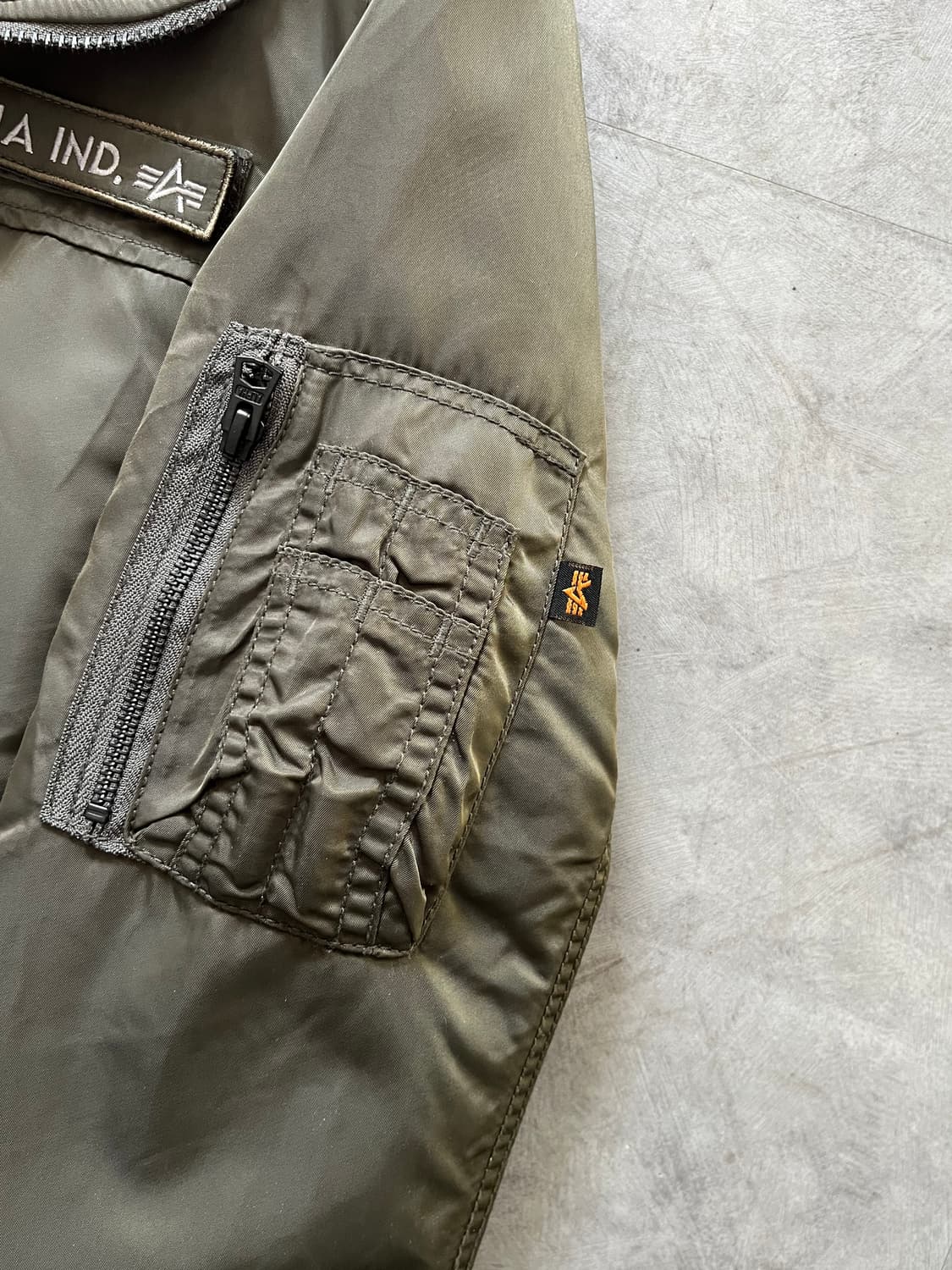 Alpha Industries 알파 인더스트리 카키 봄버 자켓 상품이미지8