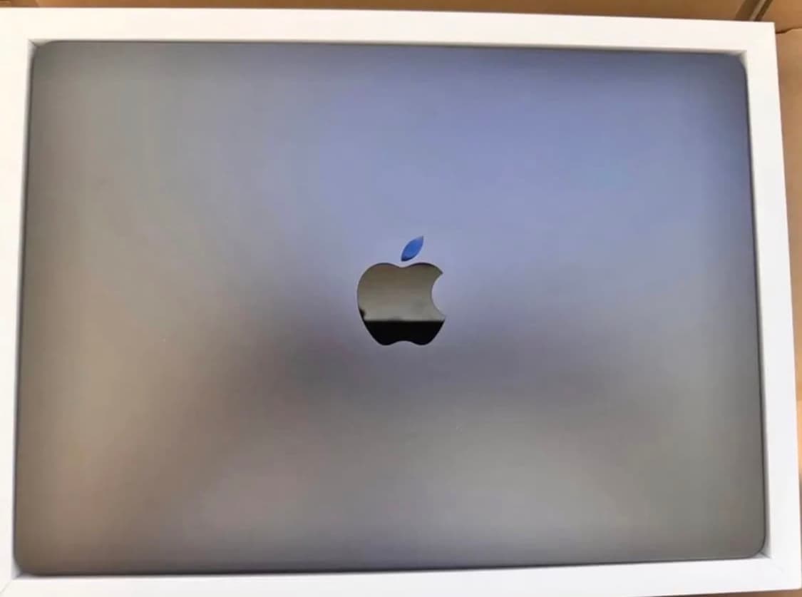 맥북 프로 M4 14인치 24GB 512GB 상품이미지2