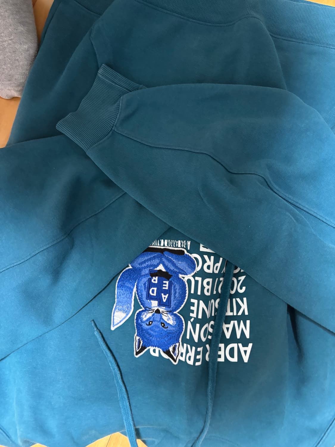 A2 메종키츠네 아더에러 폭스 후드 티셔츠 터콰이즈 상품이미지3