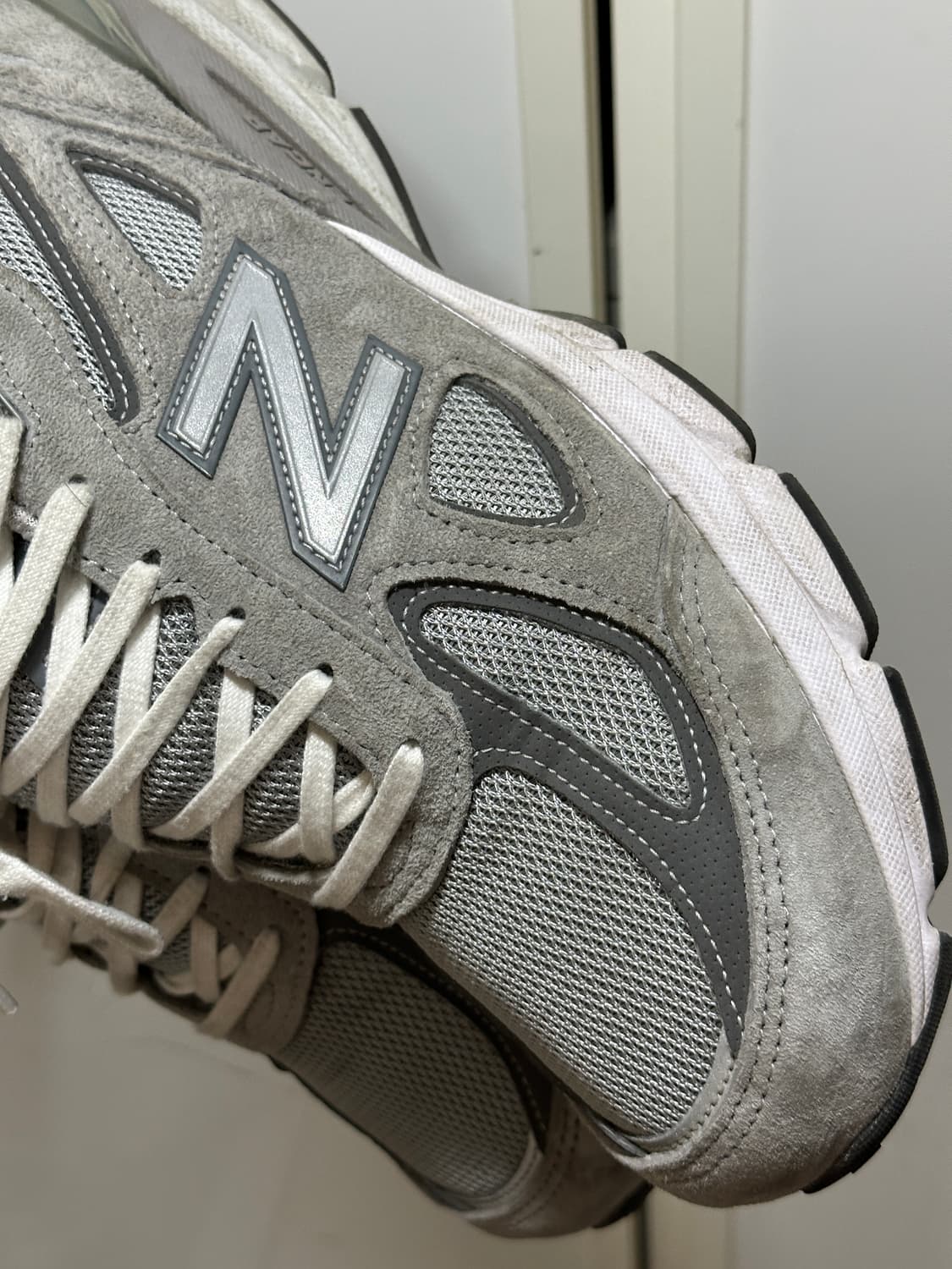 뉴발란스 990v4 us 10.5 상품이미지4