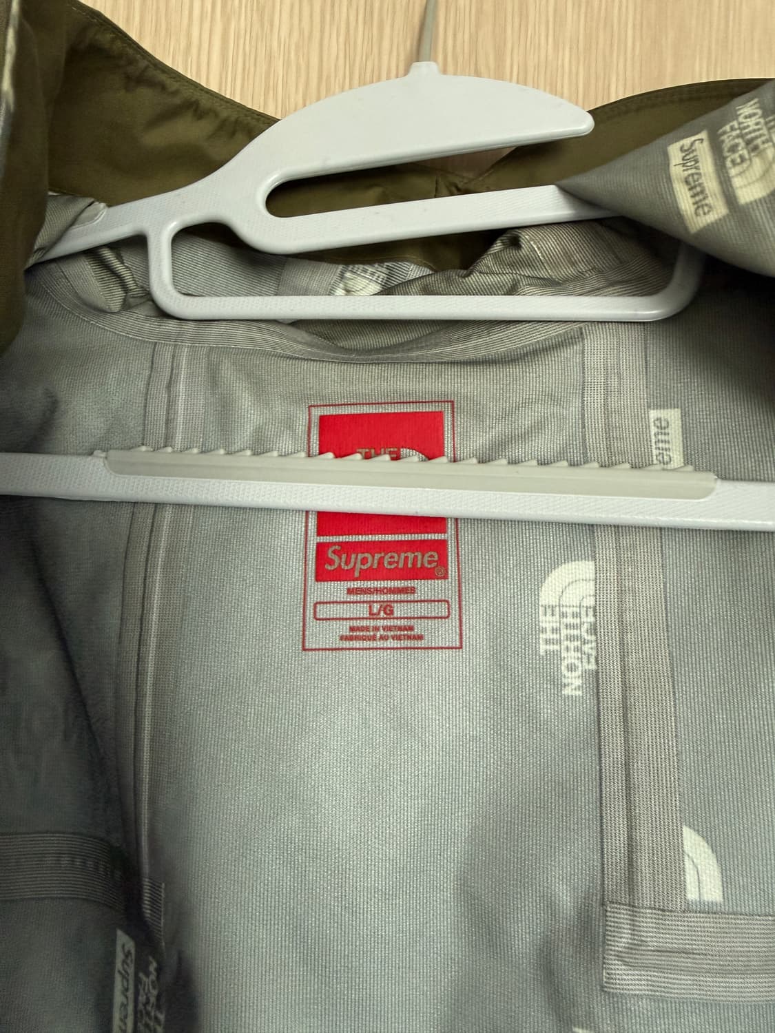슈프림 노스페이스 테이프심 자켓 카키 L 상품이미지3