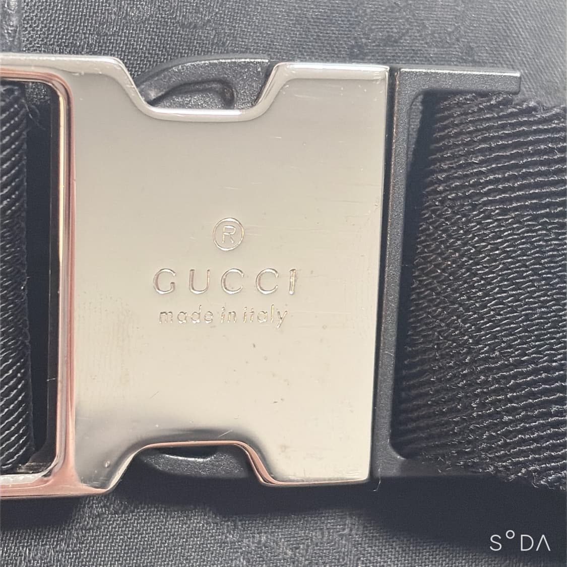 구찌 GG 로고 블랙 힙색 상품이미지3