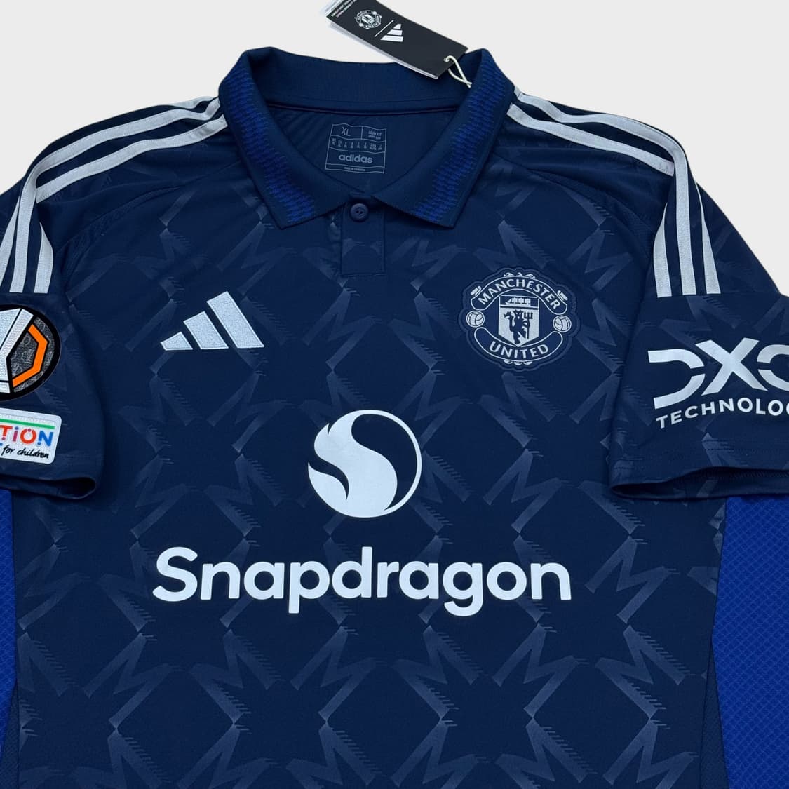 24-25 맨체스터 유나이티드 어웨이 No.8 브루노 페르난데스 상품이미지3