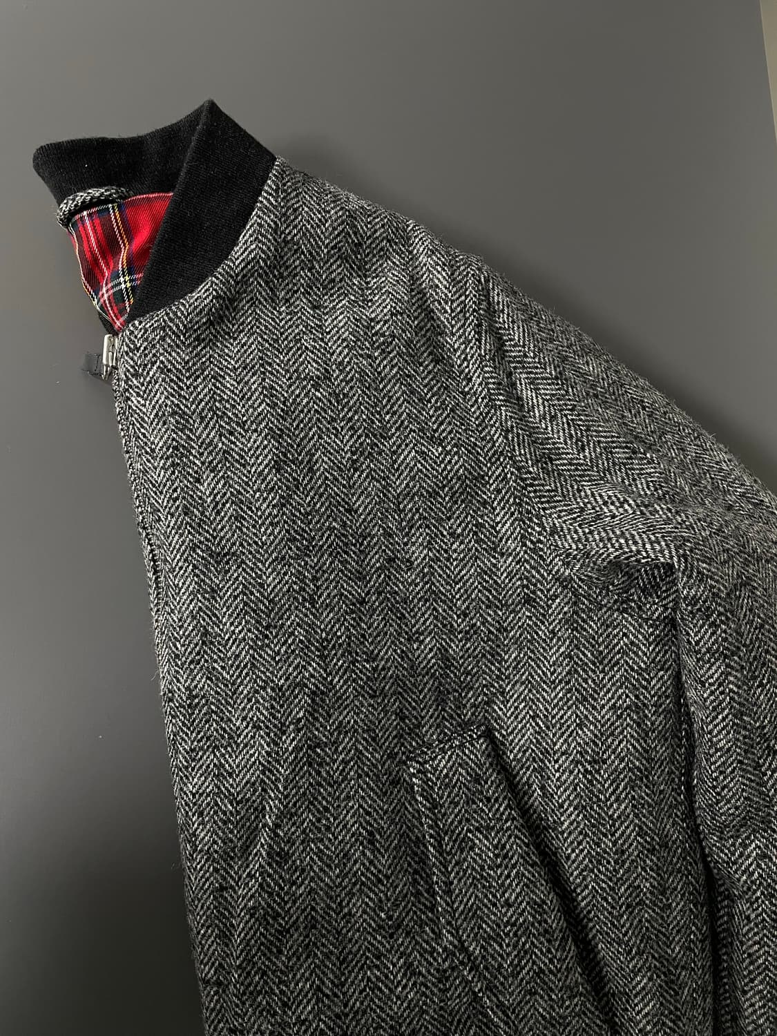 [L] 아미 AMI 헤링본 봄버 자켓 상품이미지4