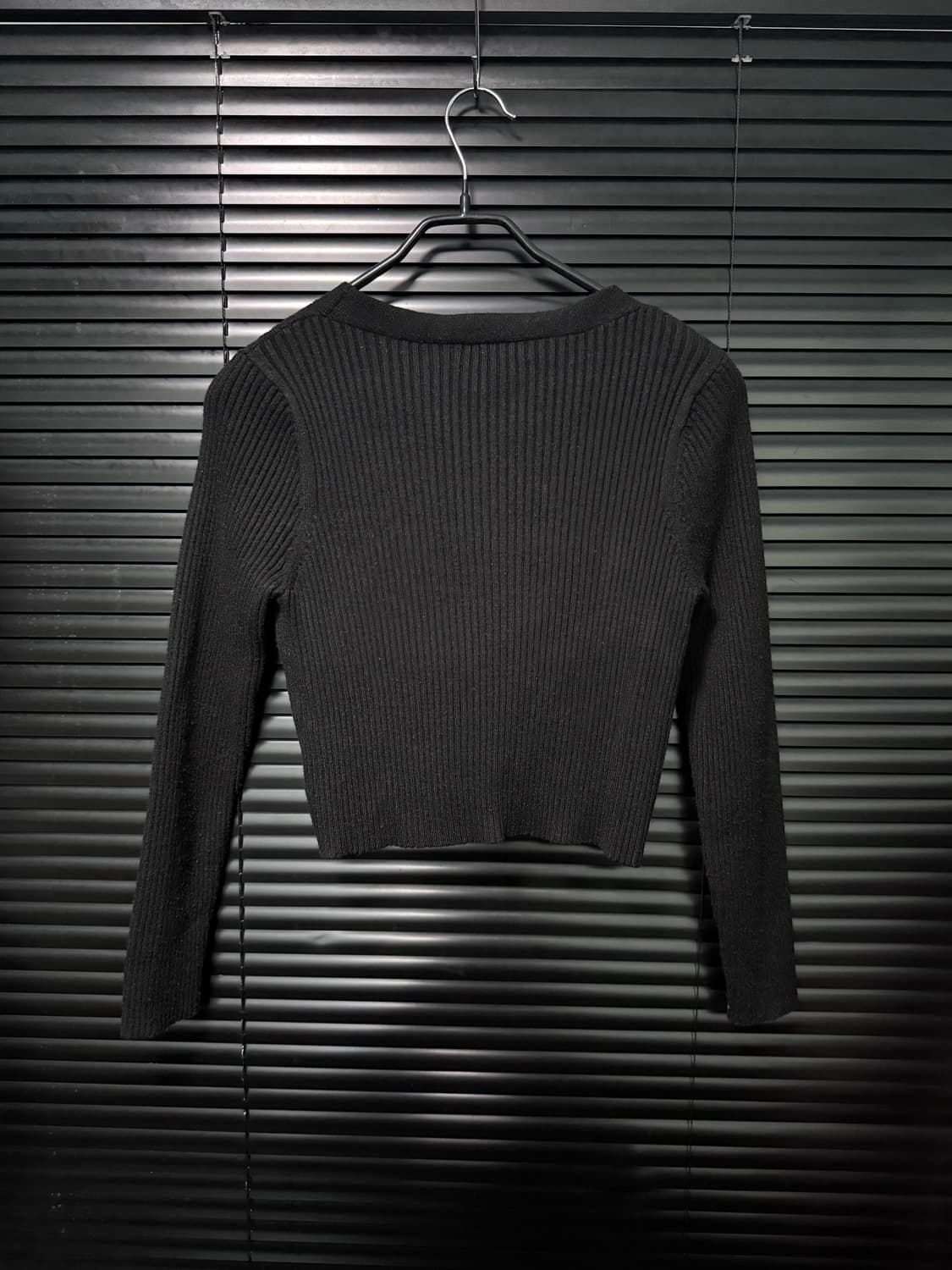 MINX&MOSS 블랙 스웨터 니트 크롭 가디건 나무 단추 M 95 골지 상품이미지4