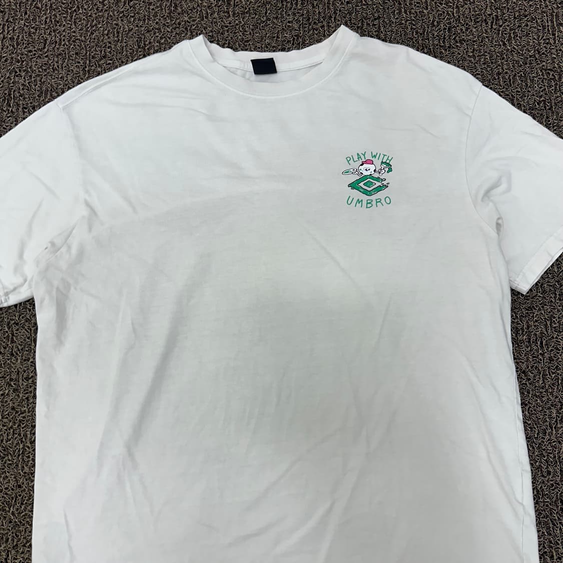 엄브로 반팔티셔츠 화이트 110(2XL) 상품이미지2