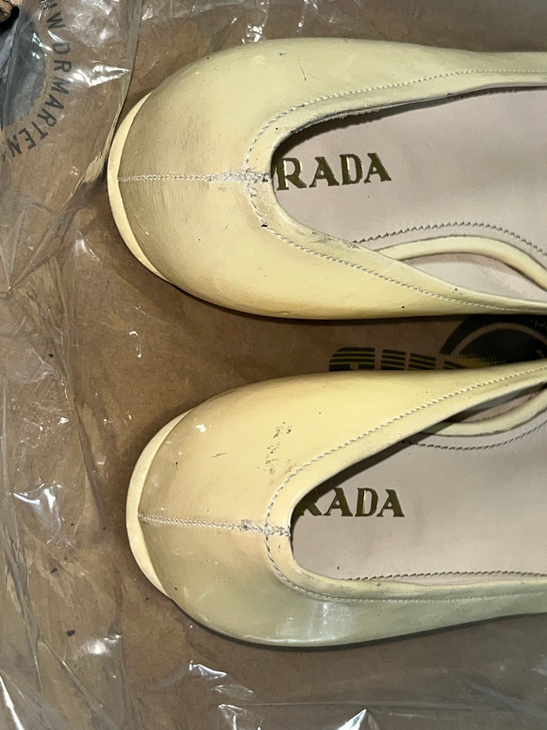 프라다 플랫 슈즈 상품이미지4