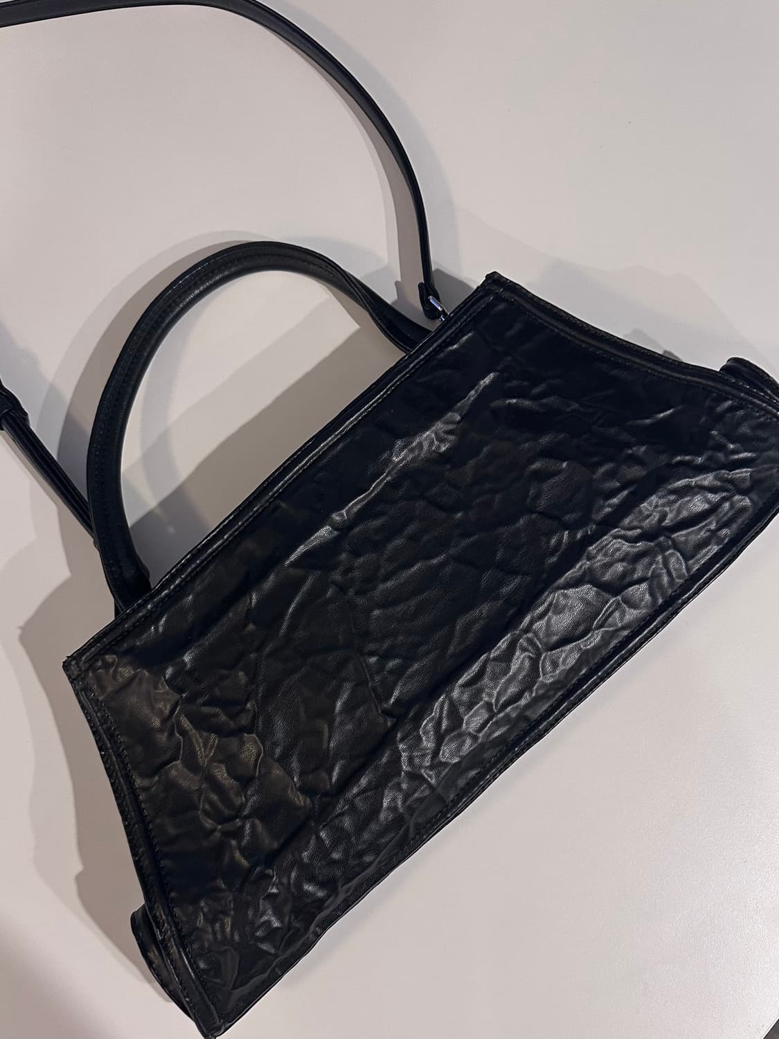 H&M 글렌마틴스 숄더백 블랙 상품이미지3