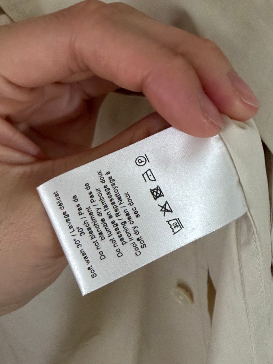 (새상품) 르메르 오프화이트 포켓 셔츠 XL 팝니다 (정가 75만) 상품이미지5