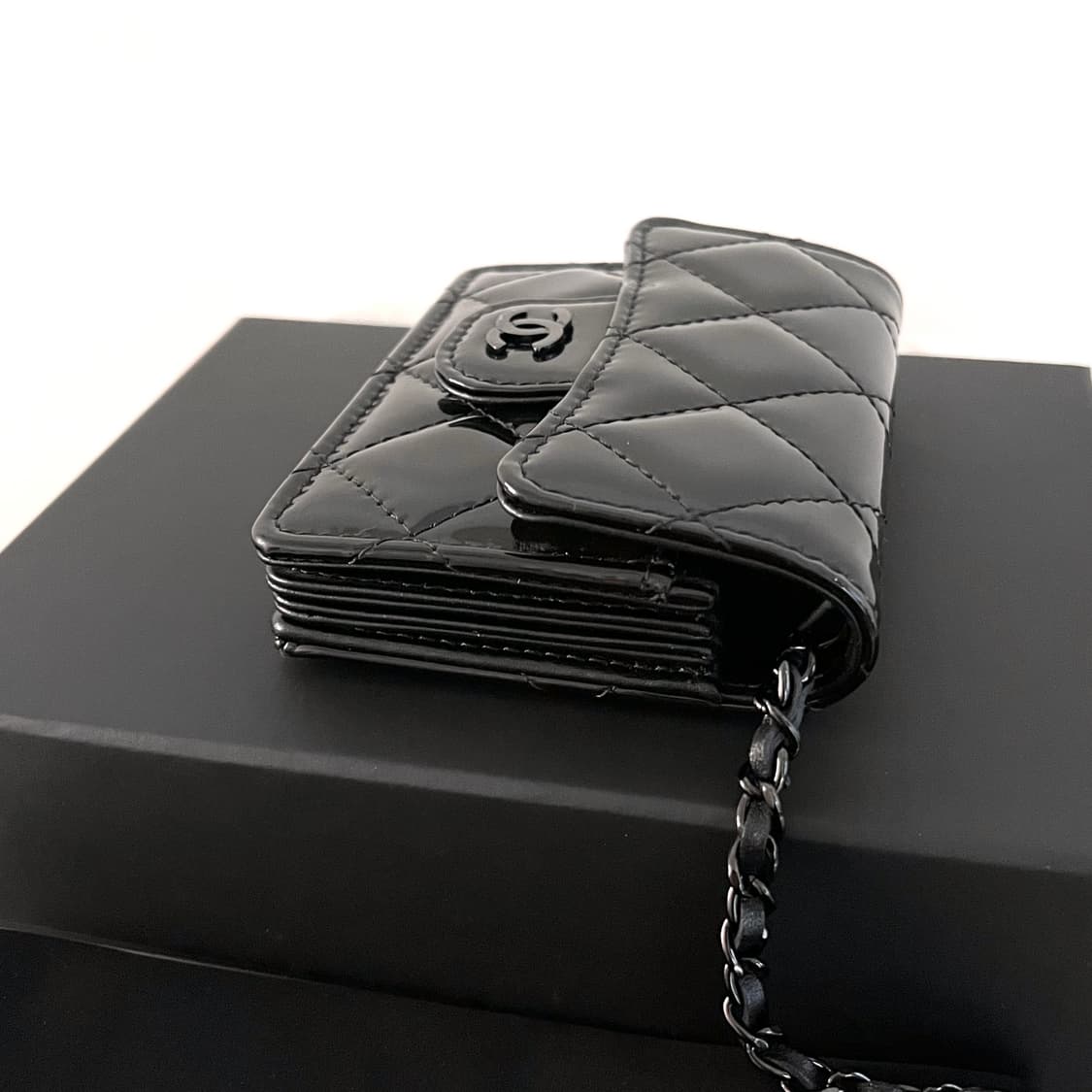 [S급/정품] 샤넬 블랙 페이던트 플랩 아코디언 체인 지갑 가방 woc 상품이미지8