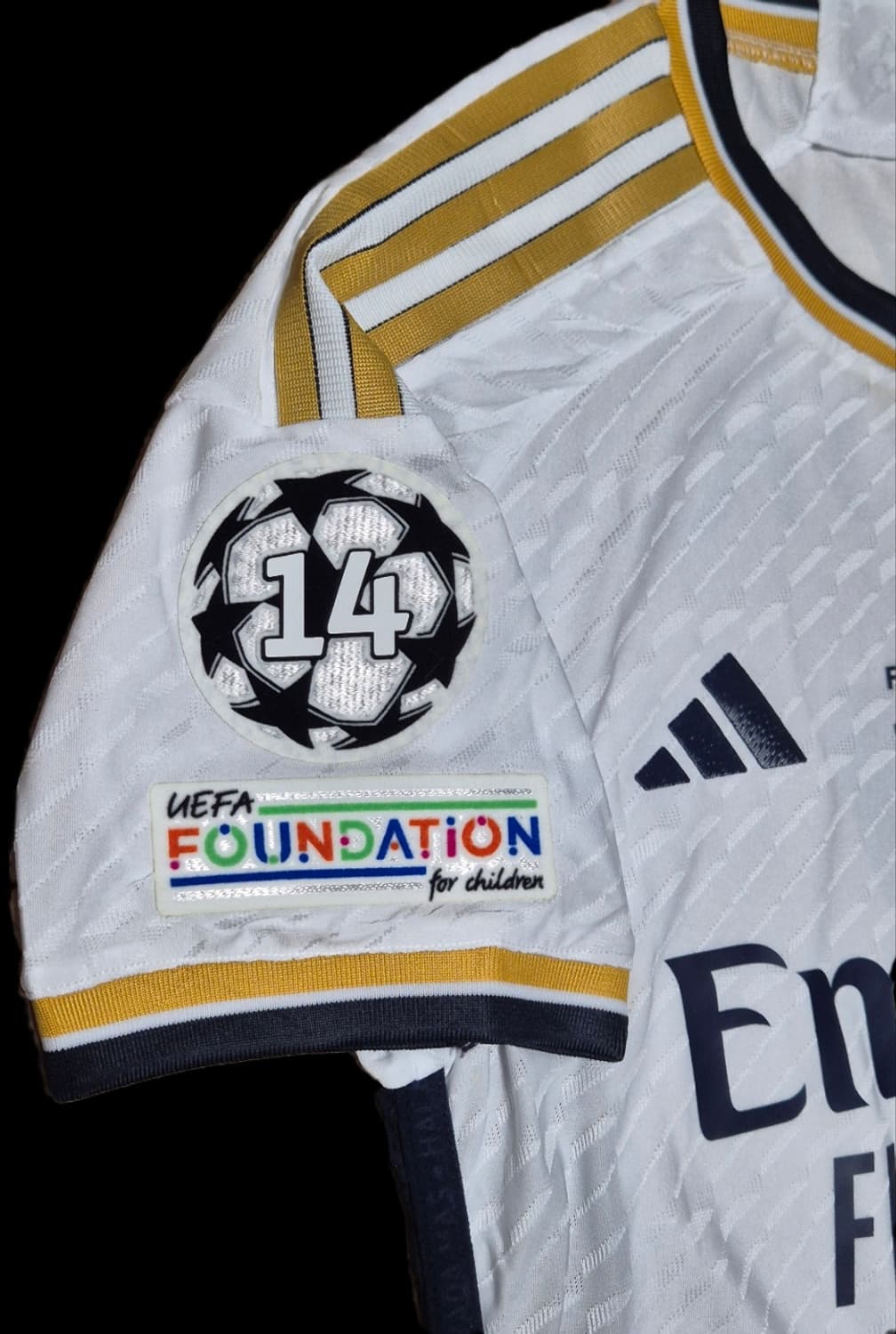 23-24 레알마드리드 모드리치 홈 유니폼 L 챔스파이널패치 상품이미지5