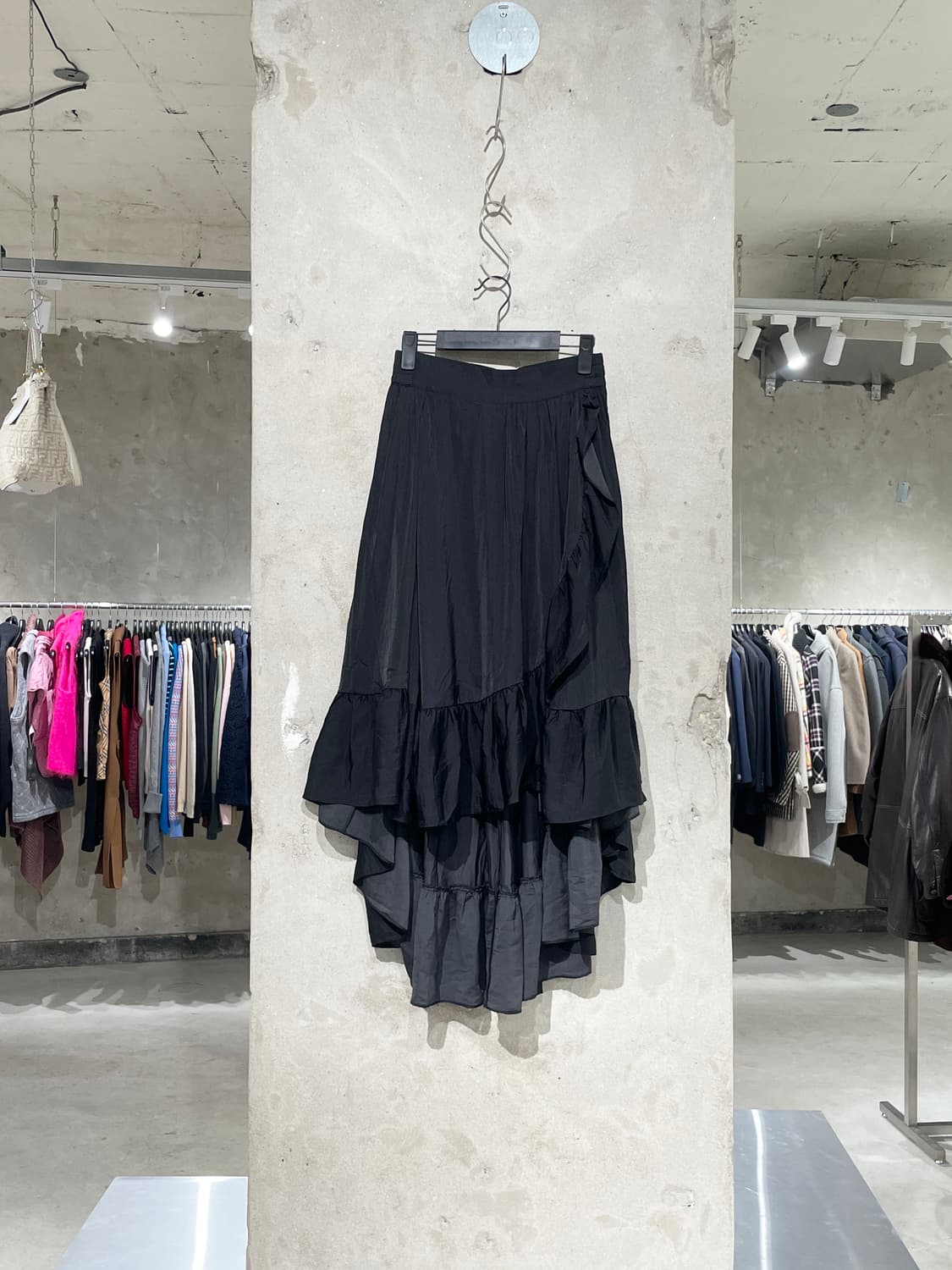 maje 블랙 프릴 레이어 폴리에스터 롱 스커트 상품이미지1