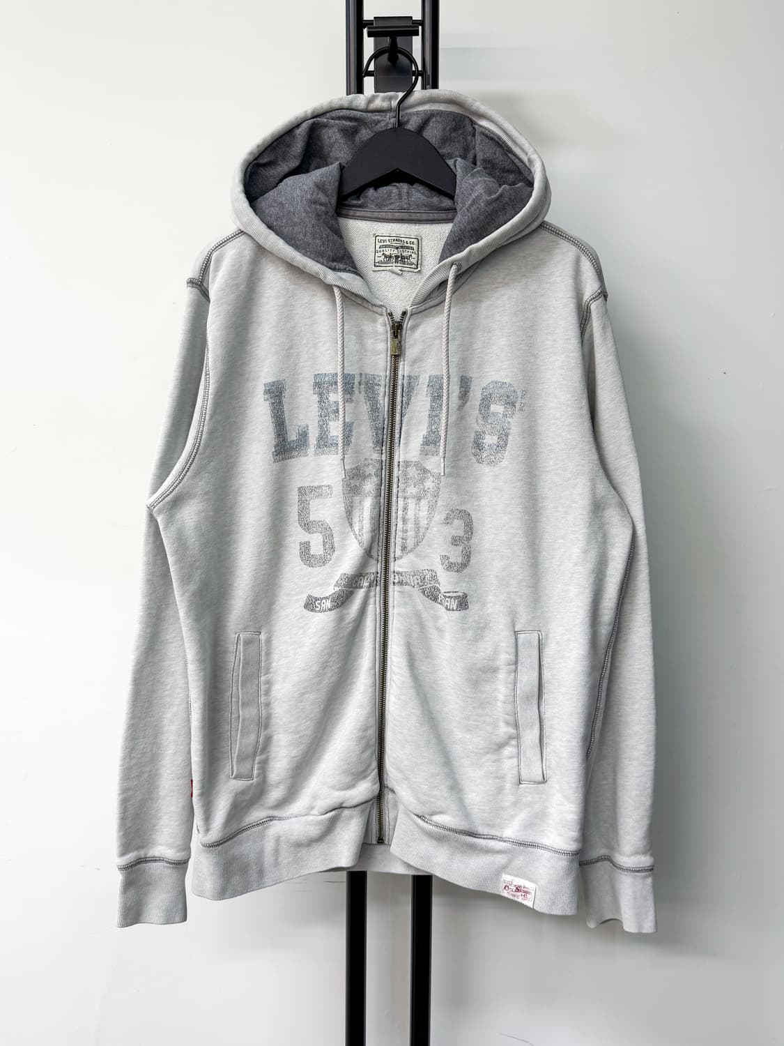 리바이스 스텐실 로고 후드집업 상품이미지1