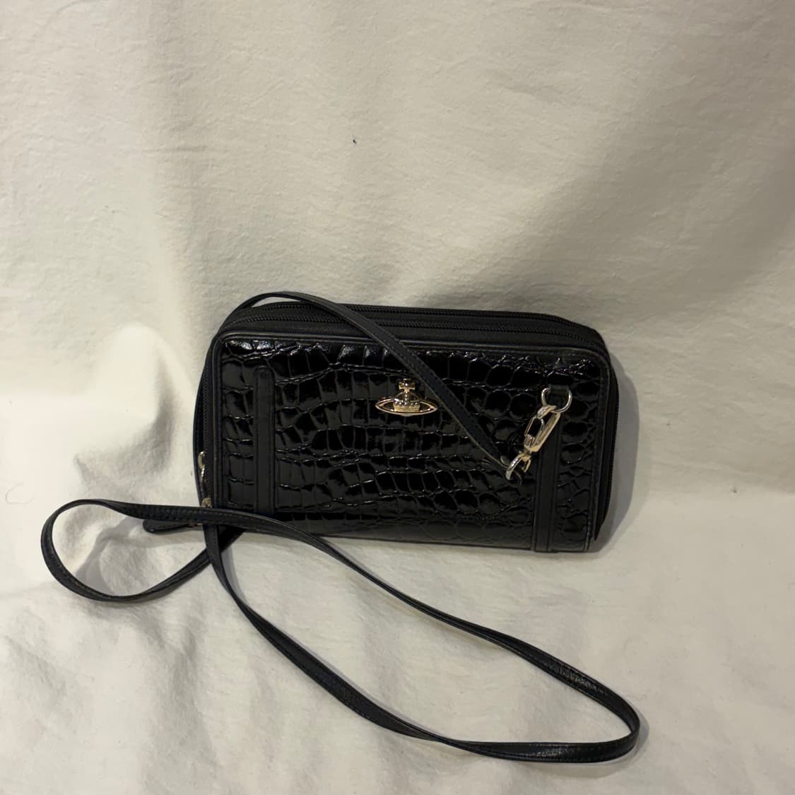 비비안웨스트우드 블랙 크로스백 지갑형 상품이미지1