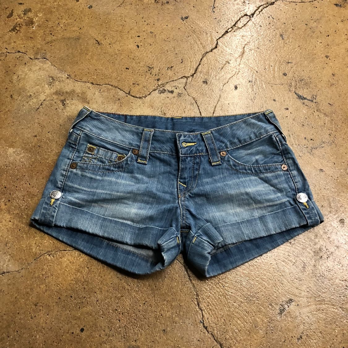 [정품/27] 트루릴리전 연청 데님 숏 팬츠 반바지 상품이미지3