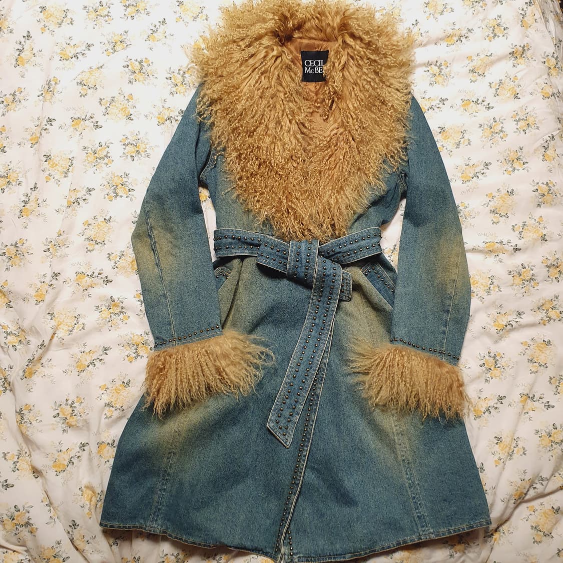 세실맥비 빈티지 리얼 티벳 램퍼 스터드데님 코트 오네갸루 라떼갸루 y2k 상품이미지1