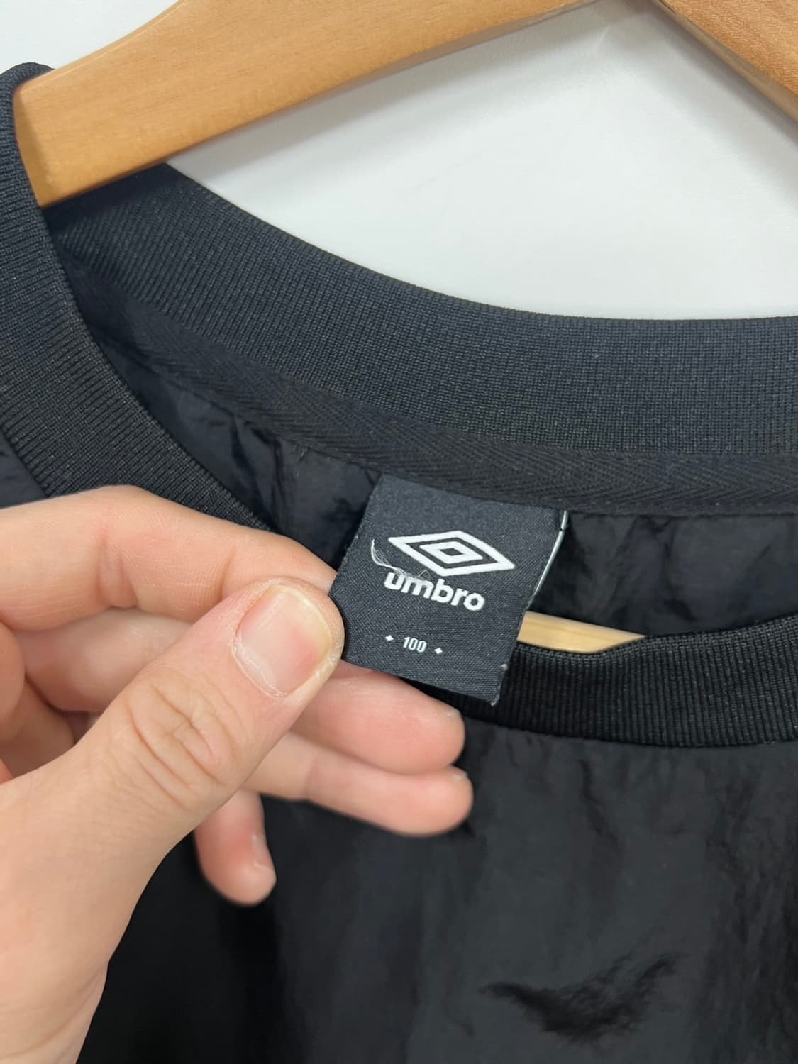 엄브로 빅로고 포켓 나일론 오버핏 반팔 티셔츠 상품이미지6