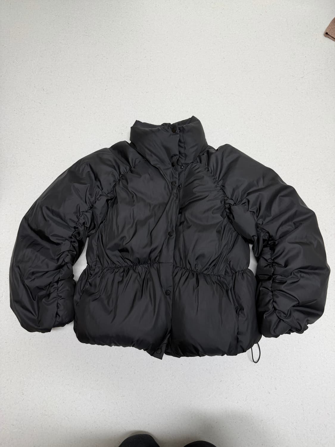 모한 구스다운패딩 블랙 상품이미지5