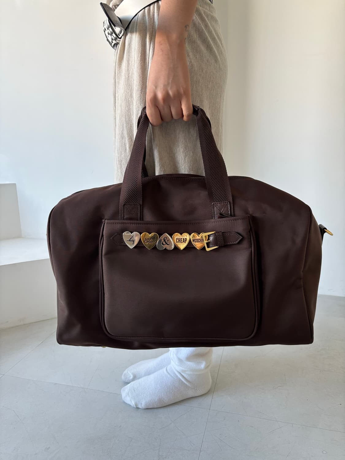 모스키노 heart charm 보스턴백 상품이미지1